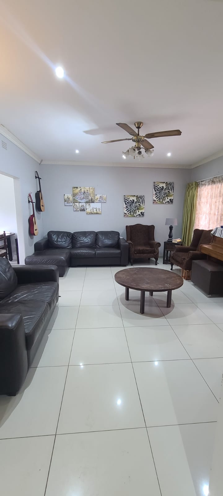 4 Bedroom Property for Sale in Flamwood North West